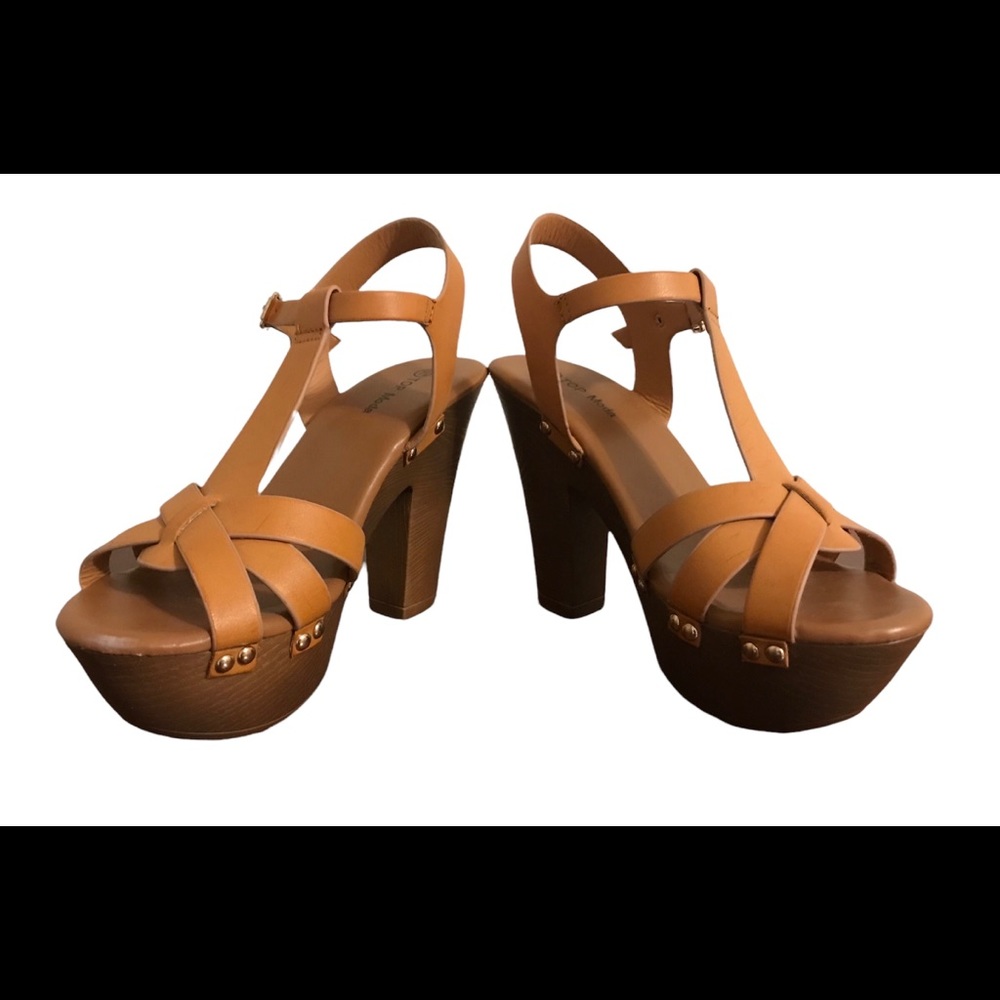 Sandals - Picture 3 of 5